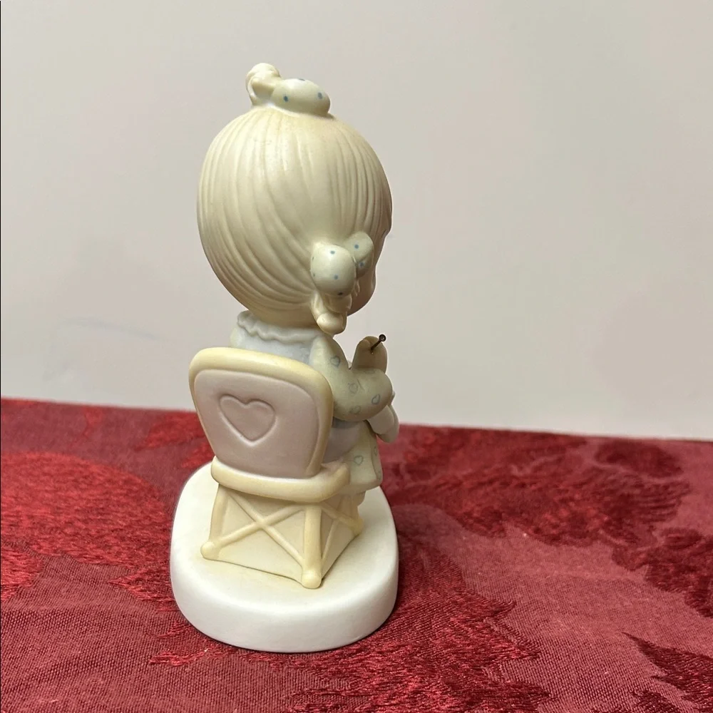 Precious Moments Mother Sew‎ Dear Figurine E-3106